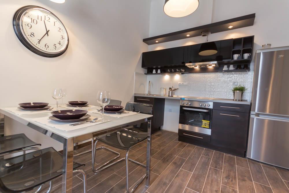 Luxury Apartment By Hi5-Varoshaz Suite Budapest Luaran gambar